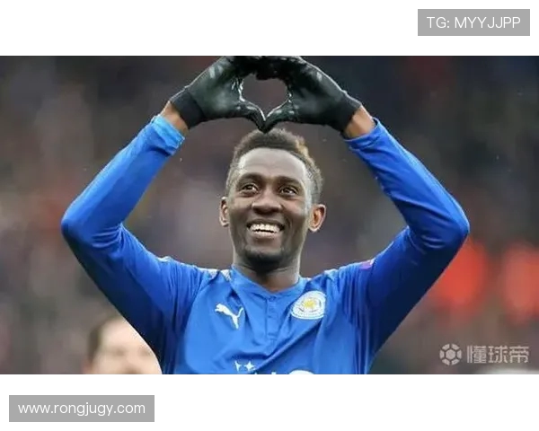 官方确认!恩迪迪转会贝西克塔斯,8 年蓝狐生涯画上句号 官方确认!恩迪迪转会贝西克塔斯,8 年蓝狐生涯画上句号